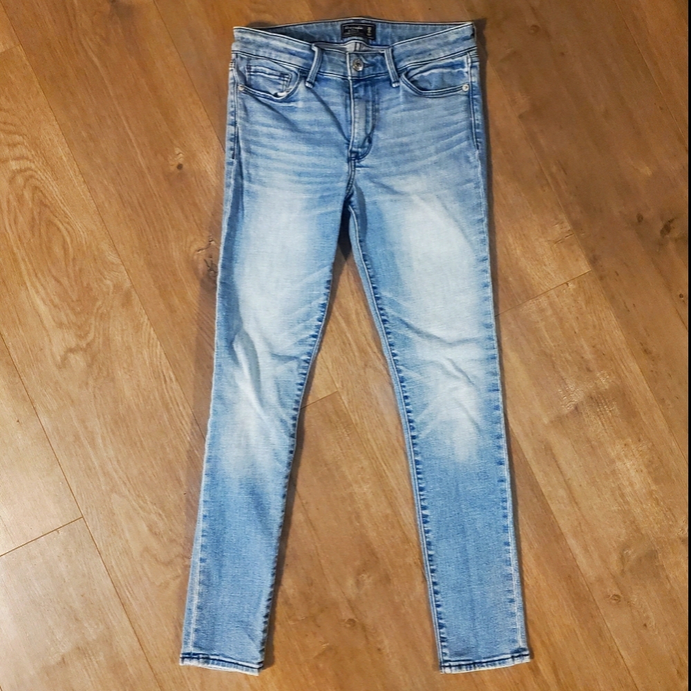 A&F Size 25W Womens Skinny Jeans